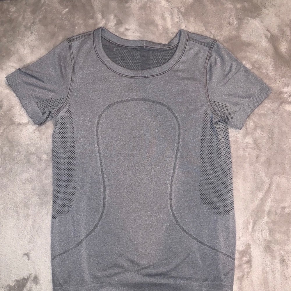 Grey Size 4 Lulu shirt